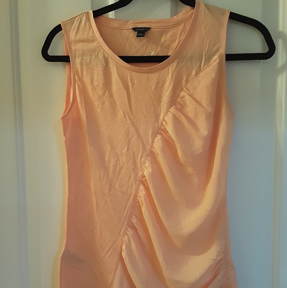Ann taylor peach tank small